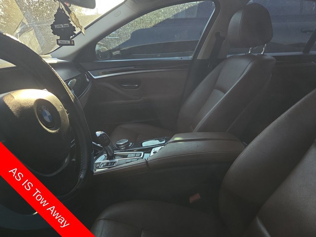 Used 2015 BMW 528i xDrive Sedan AWD/4WD image 4