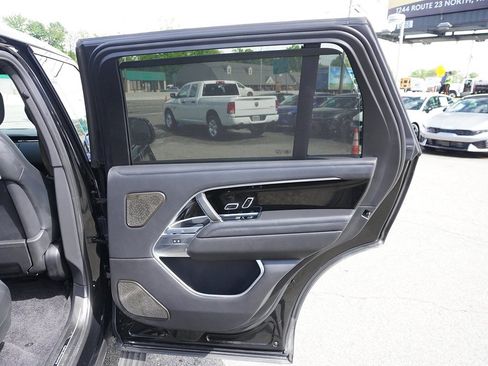 Used 2024 Land Rover Range Rover Long Wheelbase Autobiography image 34