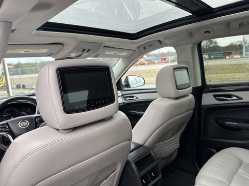 Used 2014 Cadillac SRX Performance w/ Driver Awareness Package image 17