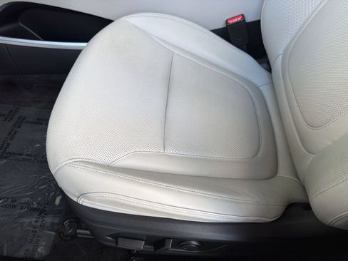 Used 2024 Hyundai Tucson Limited AWD/4WD image 14