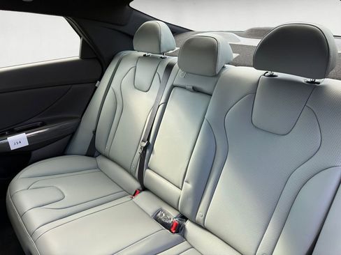 New 2025 Hyundai Elantra Limited w/ Cargo Package image 14