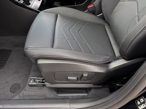 New 2026 BMW X1 xDrive28i w/ Convenience Package AWD/4WD image 13