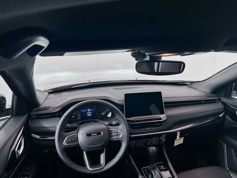 New 2026 Jeep Compass Latitude AWD/4WD image 22