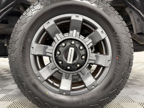 Used 2023 Ford F250 Lariat w/ Lariat Ultimate Package image 39