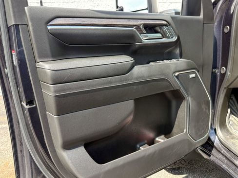 Certified 2024 Chevrolet Silverado 3500 LTZ w/ LTZ Premium Package AWD/4WD image 18