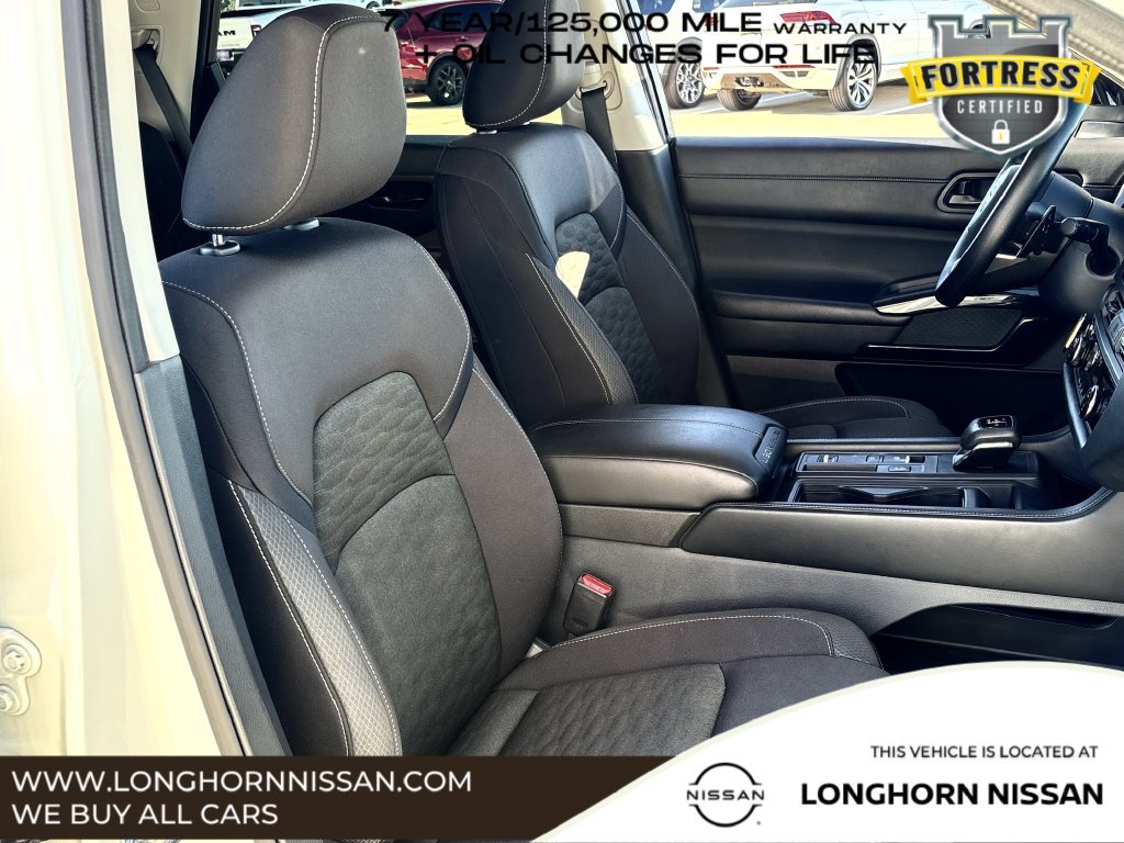 Used 2024 Nissan Pathfinder S FWD image 23