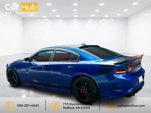 Used 2018 Dodge Charger R/T RWD image 4