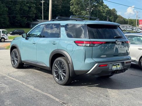 New 2026 Nissan Pathfinder SL w/ SL Premium Package (P04) AWD/4WD image 5