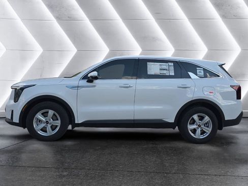 New 2026 Kia Sorento LX image 2