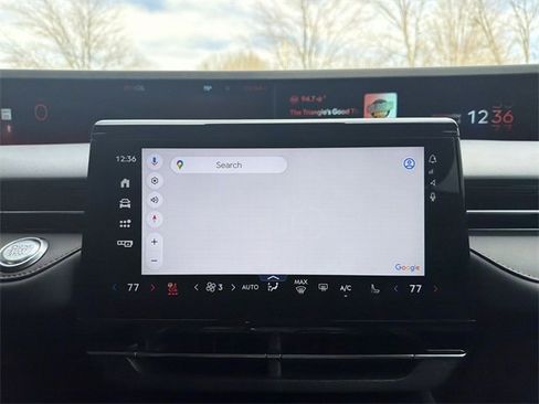 Certified 2024 Lincoln Nautilus Reserve w/ Equipment Group 202A image 18