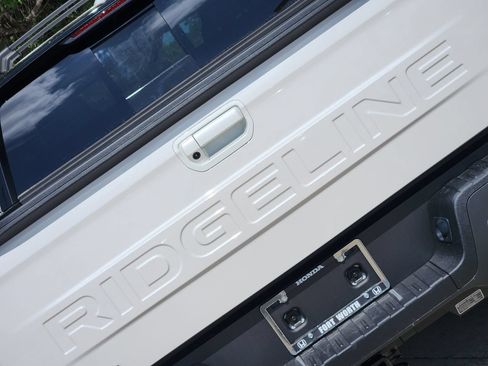New 2026 Honda Ridgeline Black Edition image 7