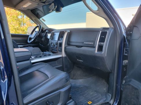 Used 2017 RAM 3500 Laramie image 29