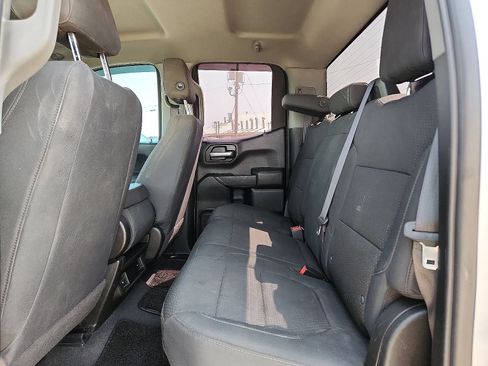 Used 2020 Chevrolet Silverado 1500 Custom w/ Custom Value Package RWD image 7