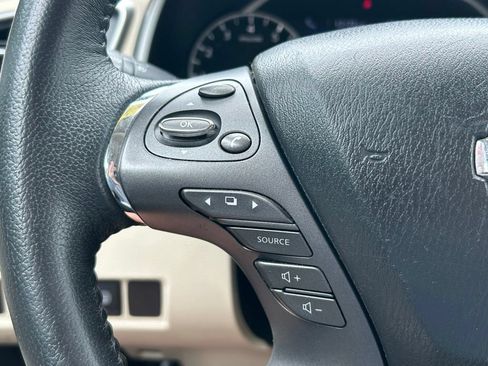 Used 2022 Nissan Murano SV FWD image 25