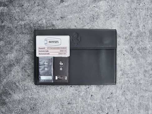 Used 2024 Ferrari SF90 Spider image 80