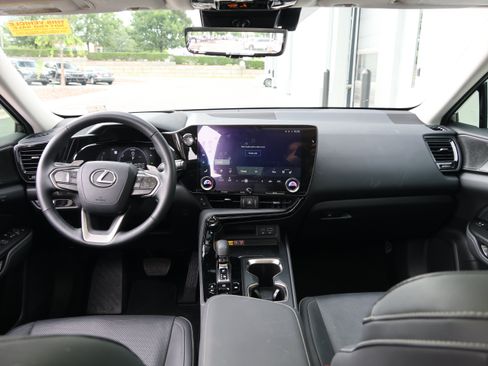 Used 2025 Lexus NX 350h AWD w/ Cold Area Package image 18
