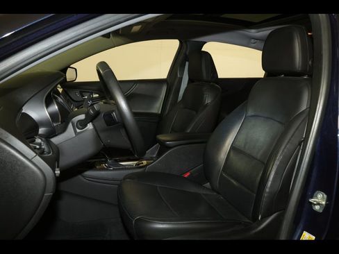 Used 2016 Chevrolet Malibu Premier w/ Driver Confidence Package II image 2