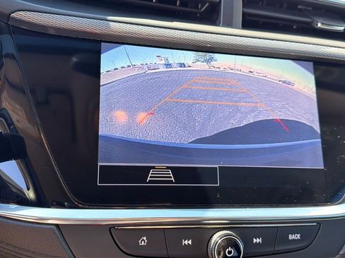 Used 2023 Buick Encore GX Select FWD image 17