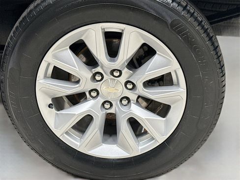 Certified 2022 Chevrolet Silverado 1500 Custom w/ LPO, Dark Essentials Package image 31