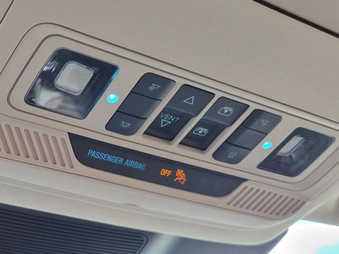 Used 2021 Ford Explorer Limited w/ Equipment Group 301A RWD image 15