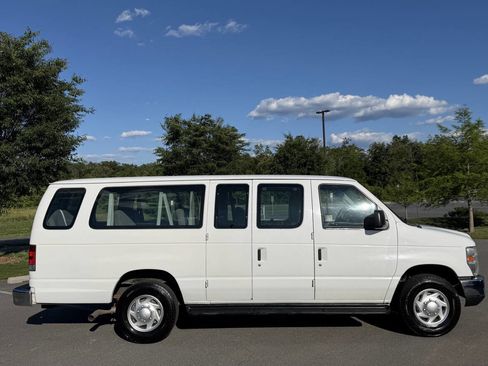 Used 2012 Ford E-350 and Econoline 350 XLT RWD image 6