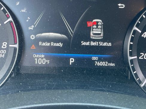 Used 2020 Toyota Highlander Limited FWD image 9