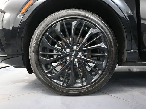Used 2025 Lincoln Corsair Reserve w/ Jet Appearance Package AWD/4WD image 18