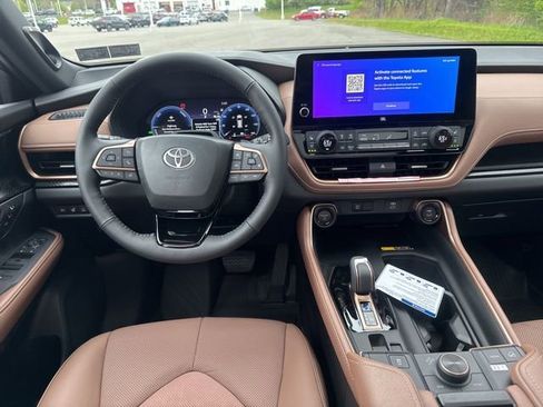 New 2026 Toyota Grand Highlander AWD Hybrid image 19