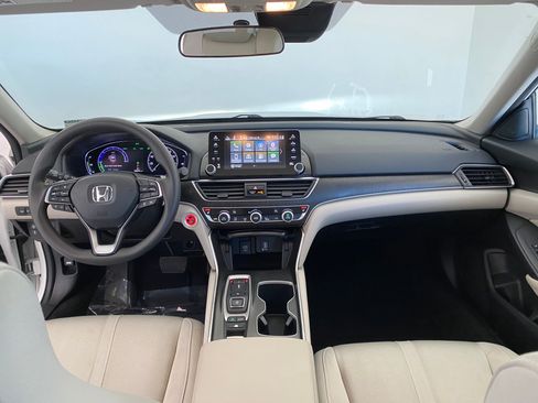 Used 2018 Honda Accord EX image 15