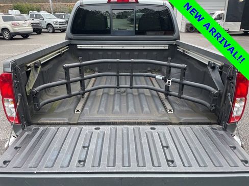 Used 2017 Nissan Frontier SV w/ SV Value Truck Package image 4