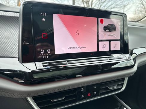 New 2026 Volkswagen Atlas Peak Edition image 9