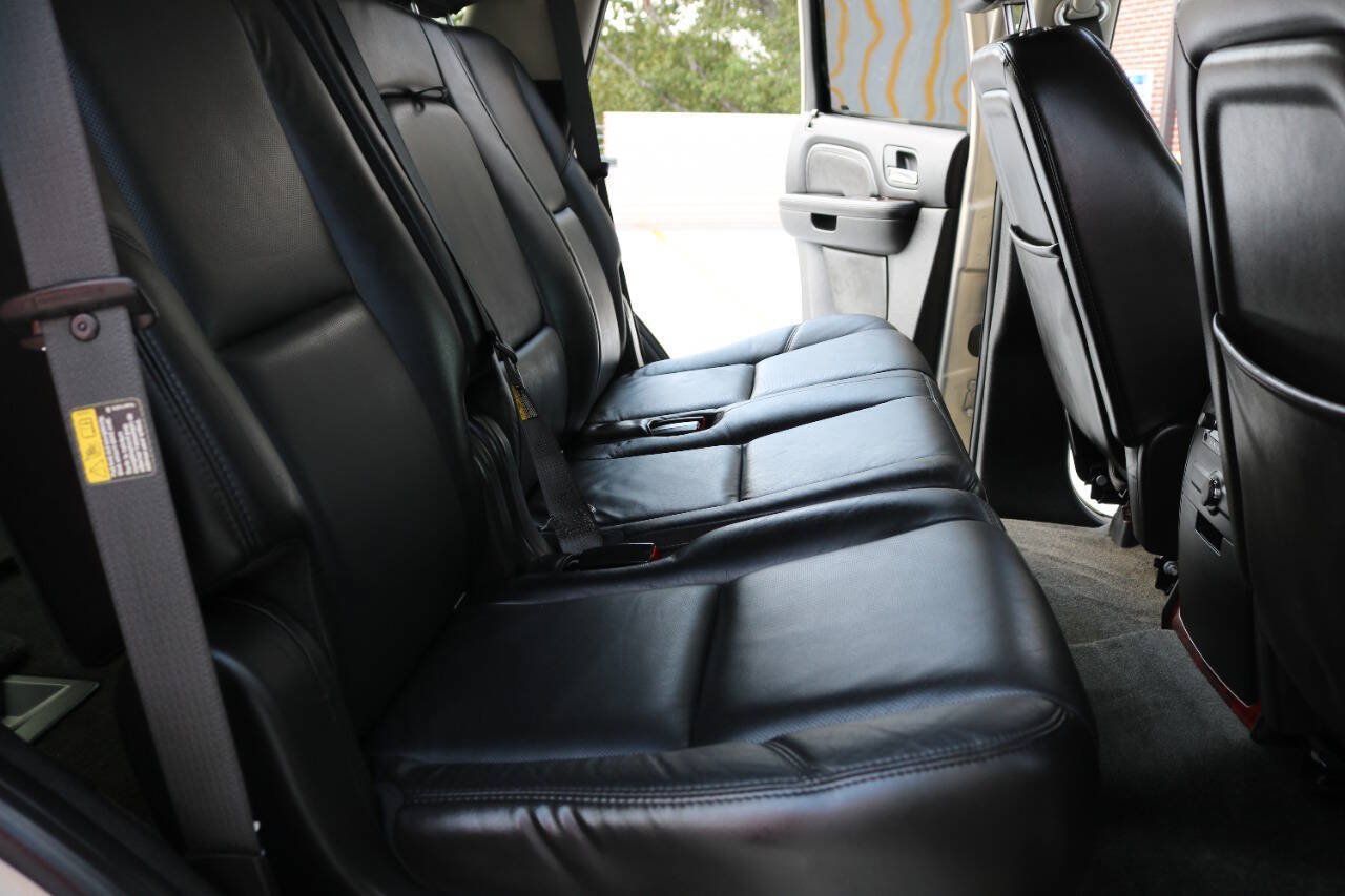 Used 2007 Cadillac Escalade AWD image 15