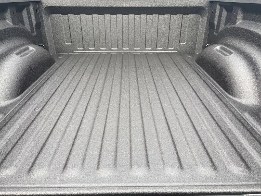 Used 2025 RAM 1500 Big Horn AWD/4WD image 35