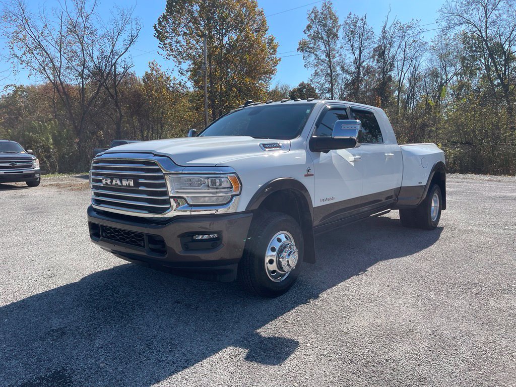 Used 2023 RAM 3500 Limited AWD/4WD image 3