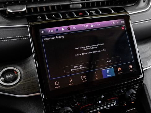 Used 2022 Jeep Grand Cherokee Limited image 39