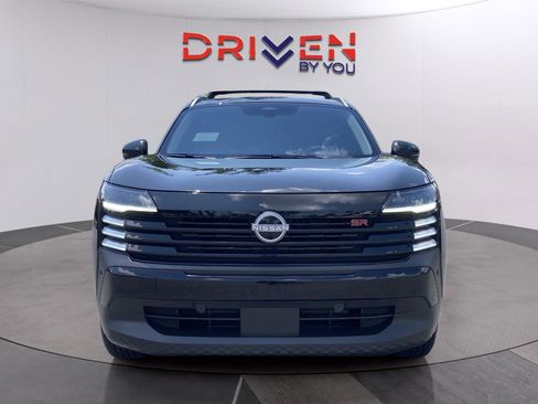 New 2025 Nissan Kicks SR image 9