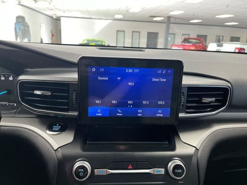 Used 2020 Ford Explorer XLT w/ Equipment Group 202A image 19