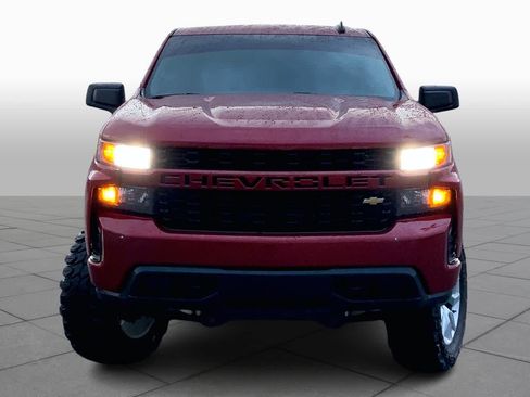 Used 2021 Chevrolet Silverado 1500 Custom image 3