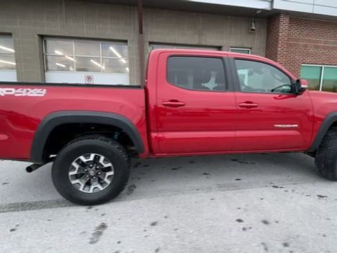 Certified 2023 Toyota Tacoma image 9