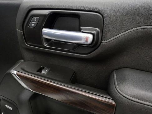 Used 2021 GMC Sierra 2500 SLT w/ SLT Premium Package AWD/4WD image 18