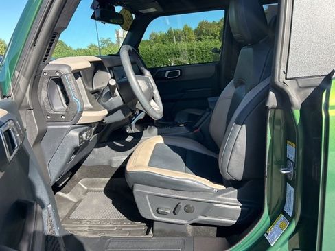 Used 2024 Ford Bronco Wildtrak image 13