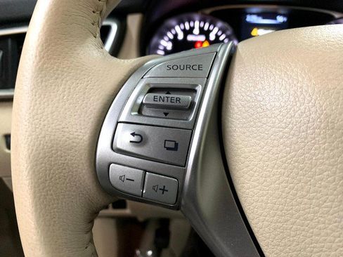 Used 2015 Nissan Rogue SL image 23