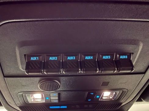 Used 2024 Ford Bronco Black Diamond image 26