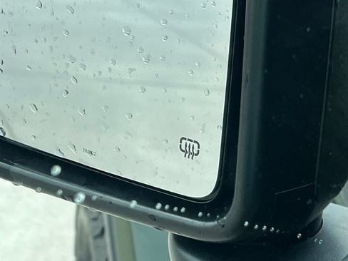 Used 2023 Jeep Wrangler Unlimited Rubicon 4xe w/ Cold Weather Group AWD/4WD image 9