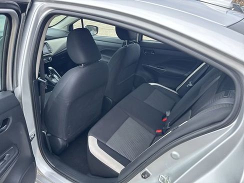 Used 2021 Nissan Versa SV FWD image 19