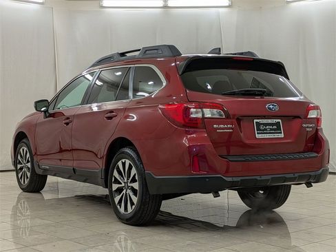 Used 2017 Subaru Outback 3.6R Limited image 6
