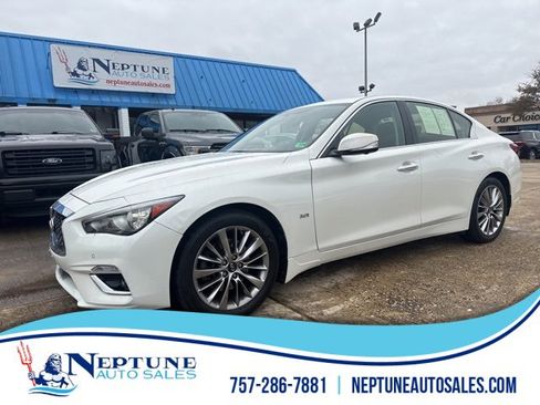 Used 2018 INFINITI Q50 Luxe w/ Essential Package (3.0T Luxe) image 1