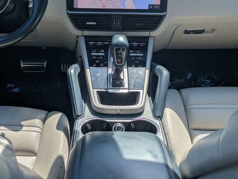 Used 2019 Porsche Cayenne S AWD/4WD image 20