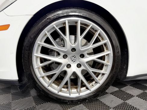 Used 2017 Porsche Panamera 4 AWD/4WD image 25