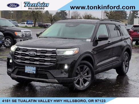 New 2026 Ford Explorer Active w/ Active Comfort Package image 1